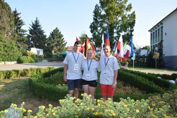 Ekipa dijakov Šole za hortikulturo in vizualne umetnosti Celje