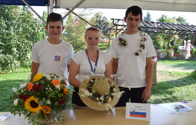 Ekipa dijakov Šole za hortikulturo in vizualne umetnosti Celje