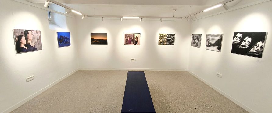 Zaključna fotografska razstava prvih maturantov smeri fotografski tehnik