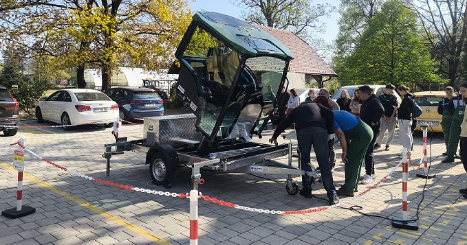 Novost na šoli – simulator prevračanja